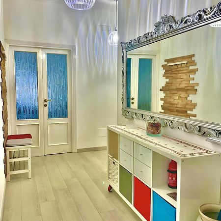 Grace'S Mirror Apartment Rome Bagian luar foto