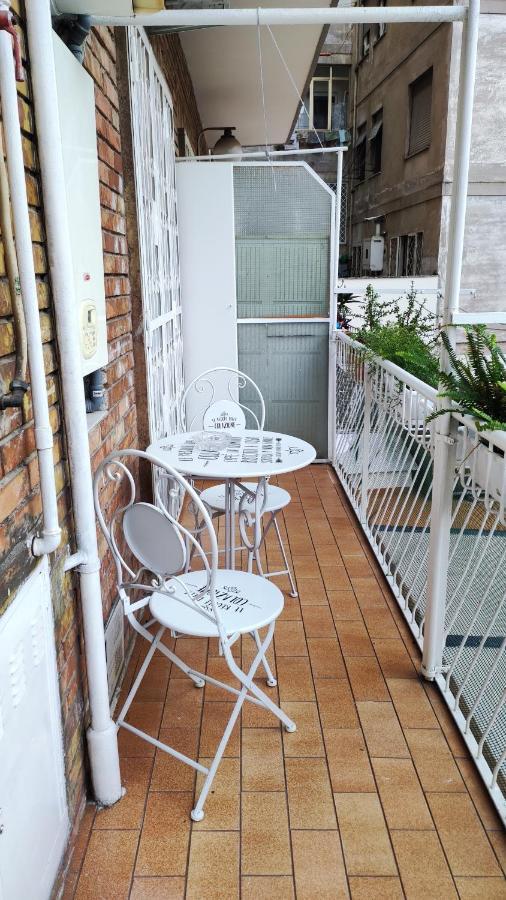 Grace'S Mirror Apartment Rome Bagian luar foto